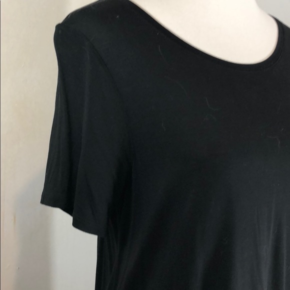 Black long basic tunic length t-shirt - Picture 2 of 4
